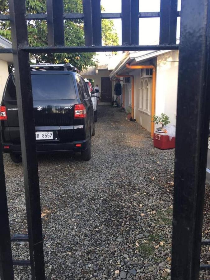Czarina Transient House Hotel Alaminos Bagian luar foto